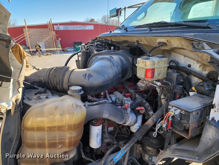 image for item JW9944 2008 Ford F750 Super Duty  bucket truck