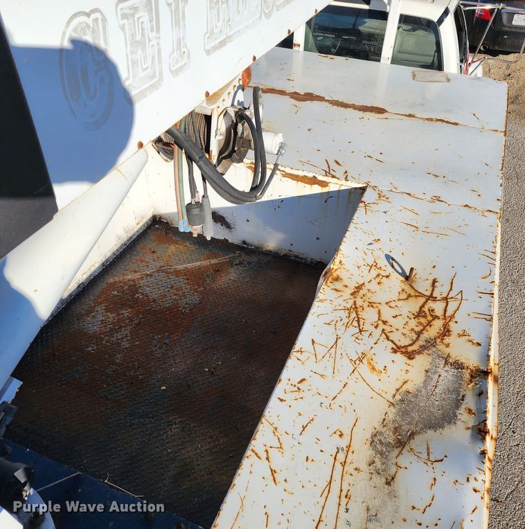 image for item JW9944 2008 Ford F750 Super Duty  bucket truck