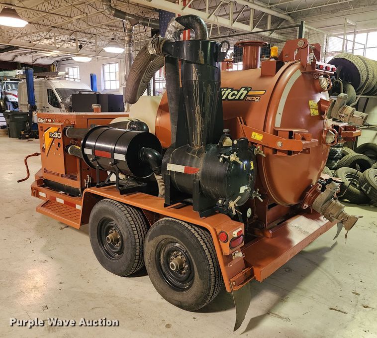 image for item JW9946 2017 Ditch Witch FX30  vacuum excavator