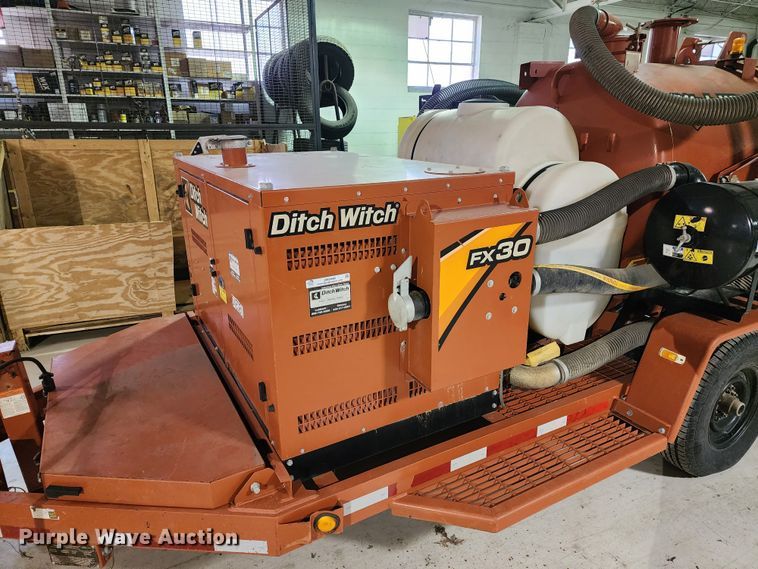 image for item JW9946 2017 Ditch Witch FX30  vacuum excavator