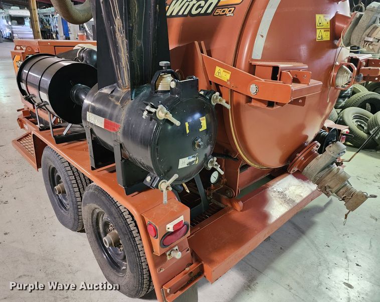 image for item JW9946 2017 Ditch Witch FX30  vacuum excavator