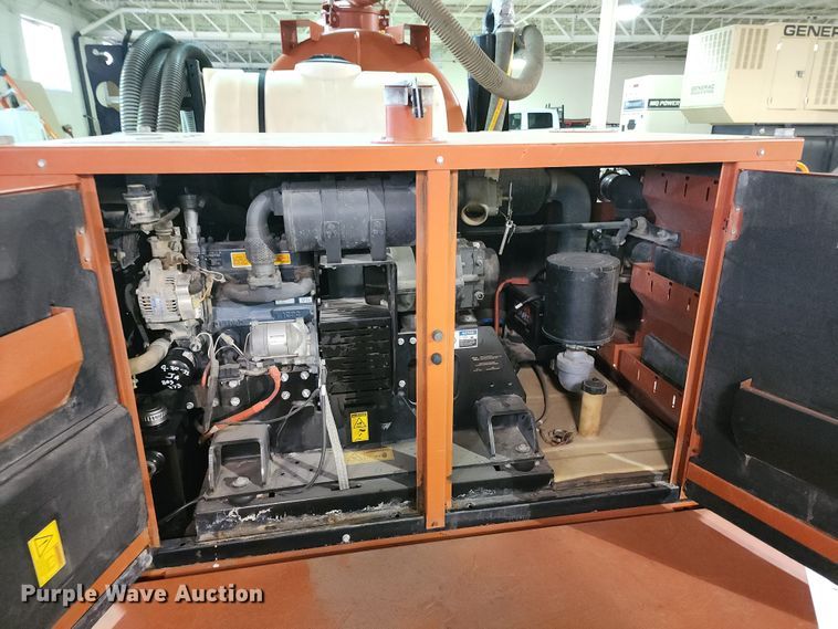 image for item JW9946 2017 Ditch Witch FX30  vacuum excavator