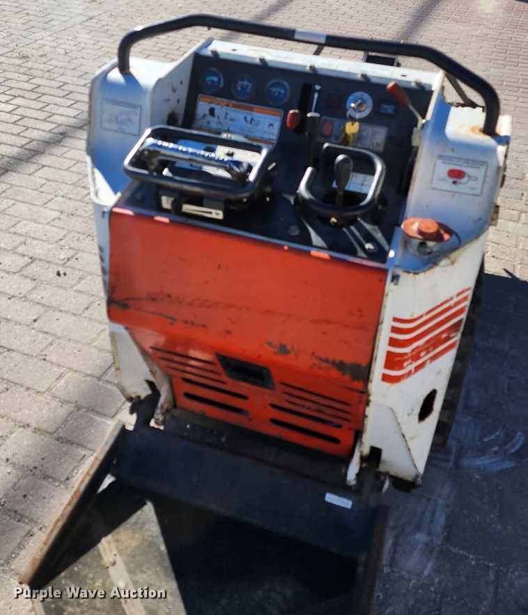 image for item JW9947 2012 Bobcat MT52  compact utility loader