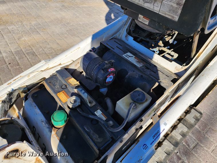 image for item JW9947 2012 Bobcat MT52  compact utility loader