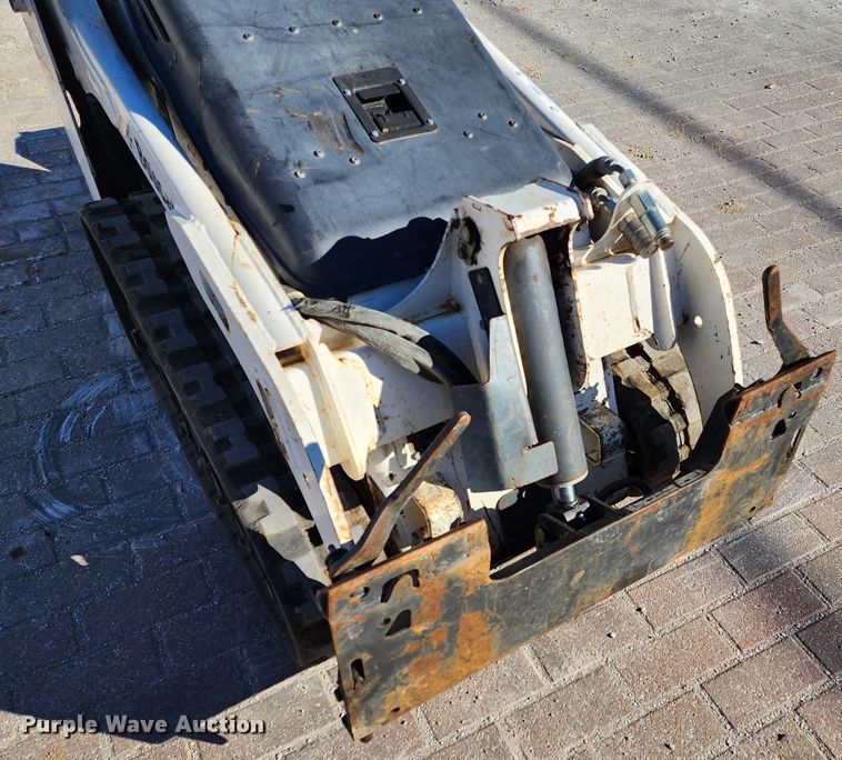 image for item JW9947 2012 Bobcat MT52  compact utility loader