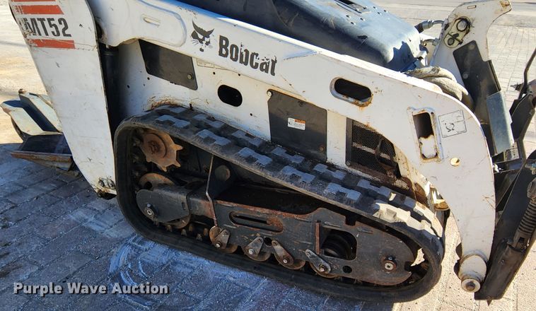image for item JW9947 2012 Bobcat MT52  compact utility loader