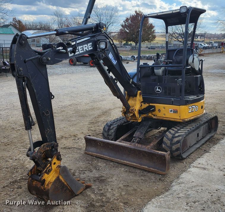 image for item JW9954 2013 John Deere 27D  mini excavator