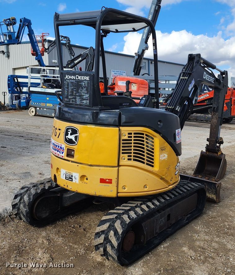 image for item JW9954 2013 John Deere 27D  mini excavator