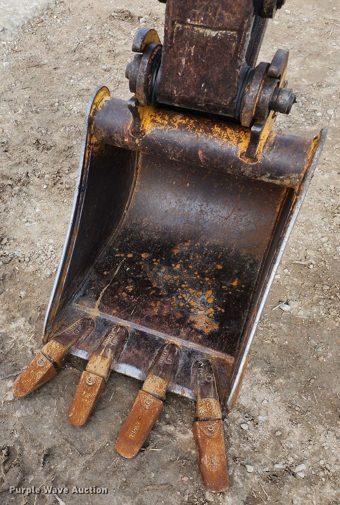 image for item JW9954 2013 John Deere 27D  mini excavator