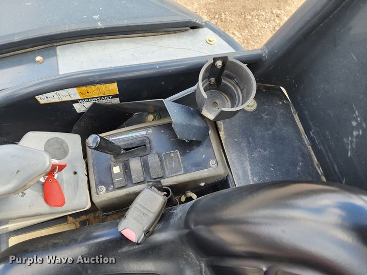 image for item JW9954 2013 John Deere 27D  mini excavator