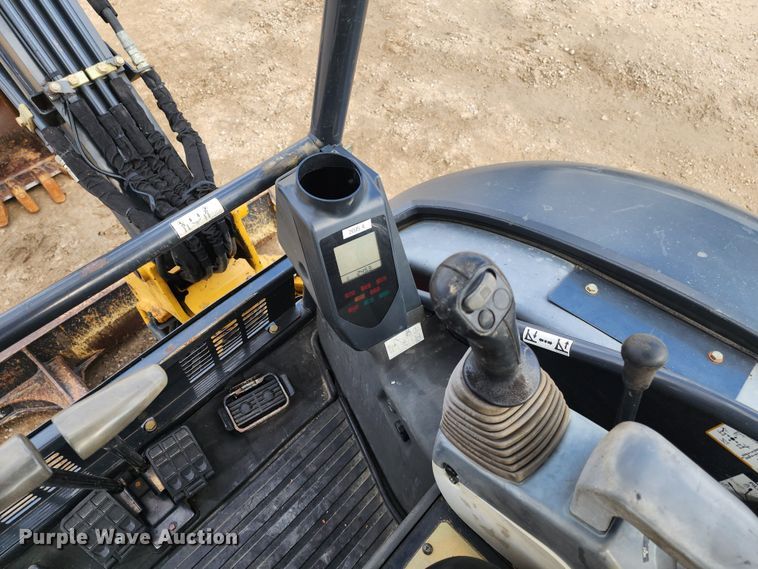 image for item JW9954 2013 John Deere 27D  mini excavator