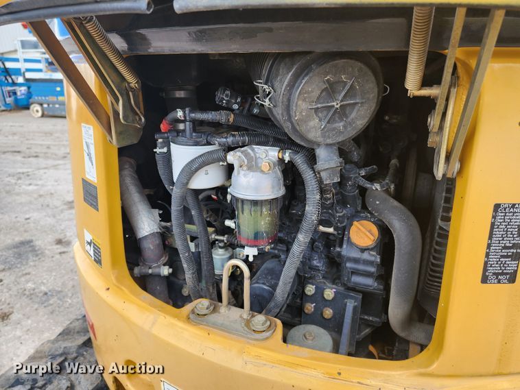 image for item JW9954 2013 John Deere 27D  mini excavator