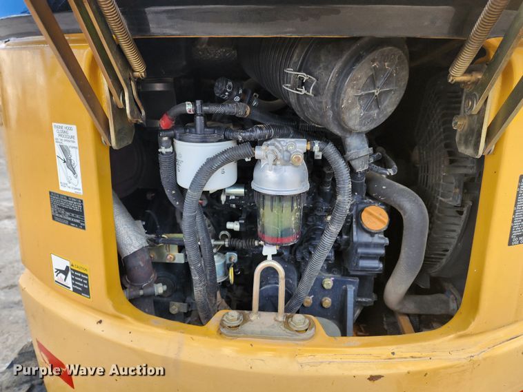 image for item JW9954 2013 John Deere 27D  mini excavator