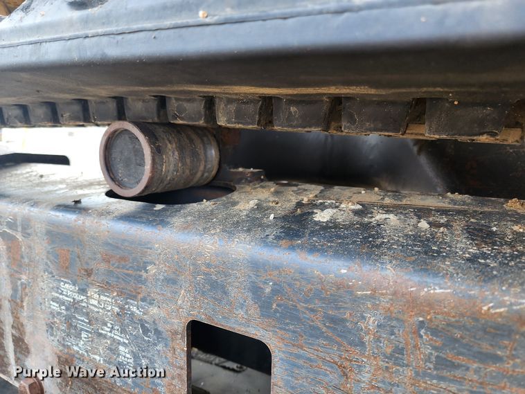 image for item JW9954 2013 John Deere 27D  mini excavator