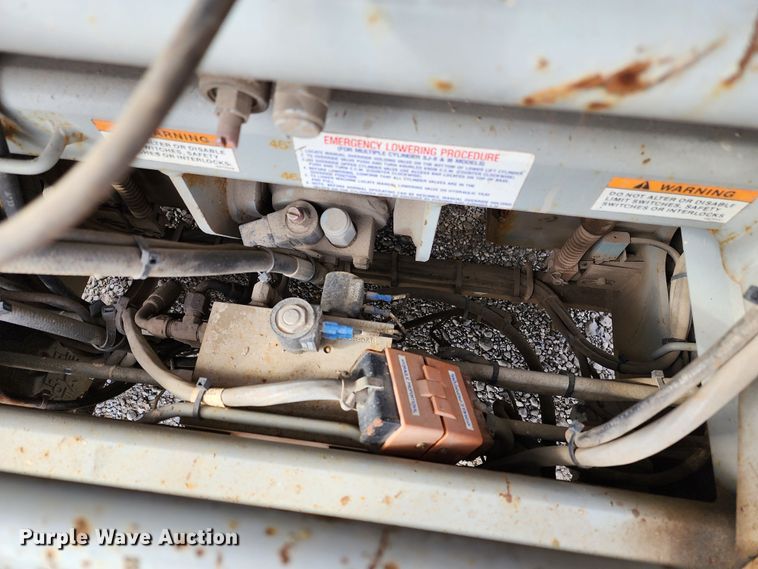 image for item JW9955 2001 Skyjack SJIII 4626  scissor lift