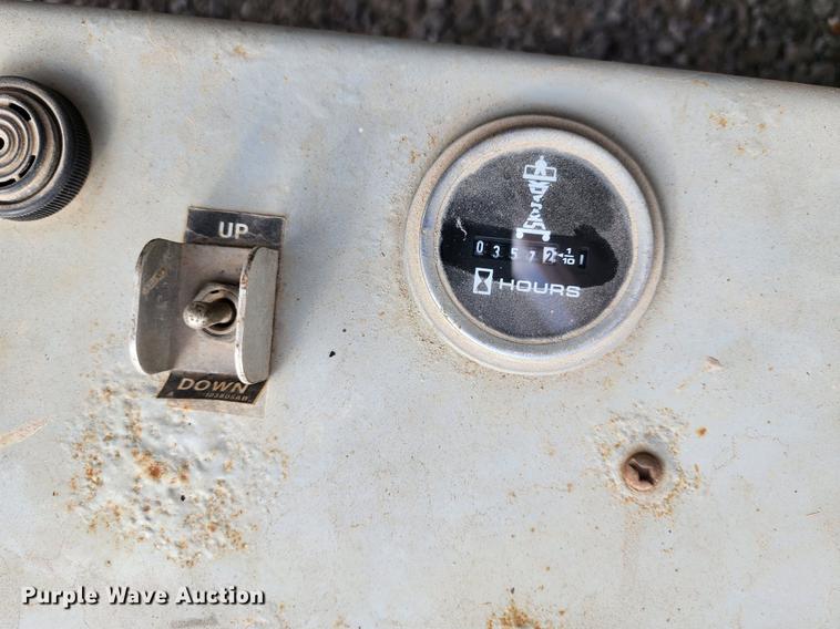 image for item JW9955 2001 Skyjack SJIII 4626  scissor lift