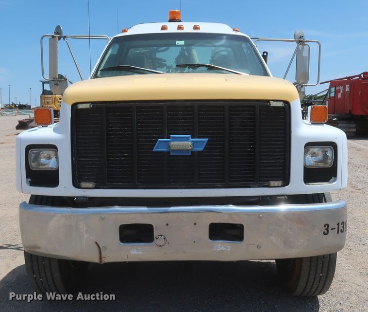 image for item JX9232 1998 Chevrolet C7500  fuel / lube truck