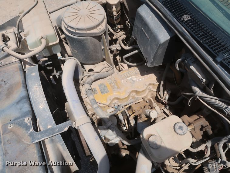 image for item JX9232 1998 Chevrolet C7500  fuel / lube truck