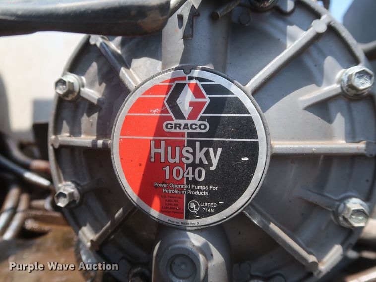 image for item JX9232 1998 Chevrolet C7500  fuel / lube truck