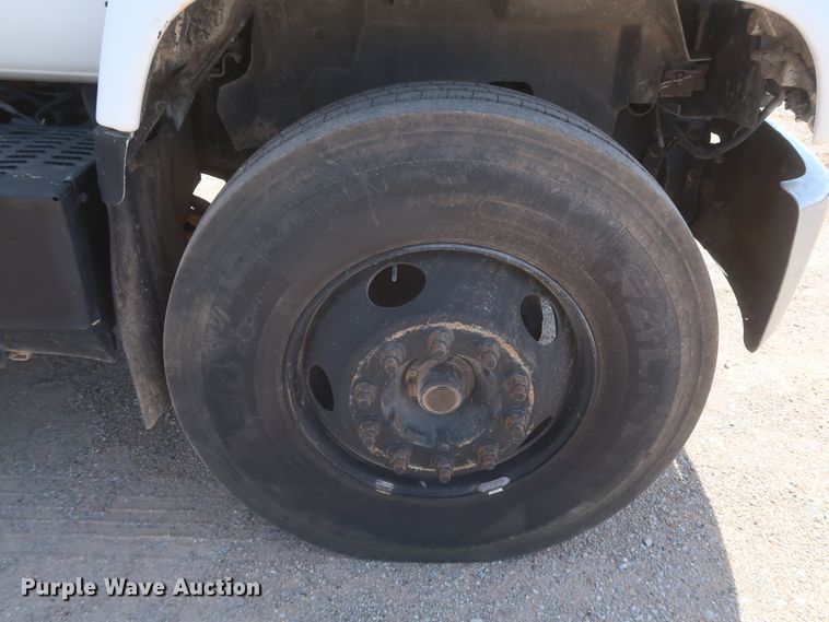 image for item JX9232 1998 Chevrolet C7500  fuel / lube truck