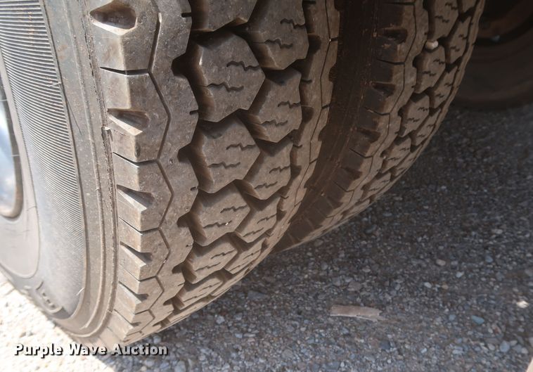 image for item JX9232 1998 Chevrolet C7500  fuel / lube truck