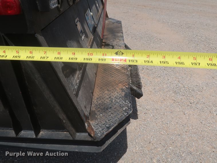 image for item JX9232 1998 Chevrolet C7500  fuel / lube truck