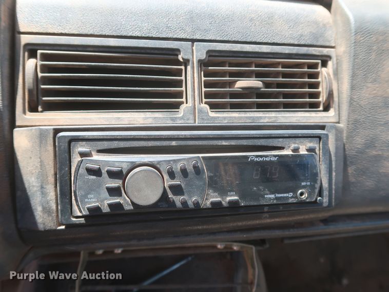 image for item JX9254 1998 Chevrolet C7500  utility / service truck