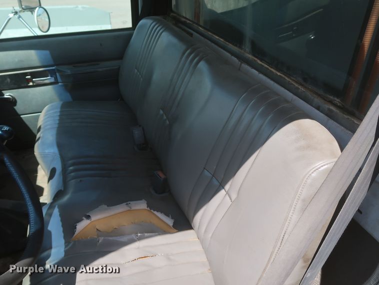 image for item JX9254 1998 Chevrolet C7500  utility / service truck