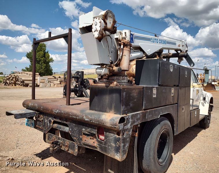 image for item JX9257 1995 Ford F700  utility / service truck