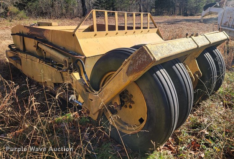 image for item KB9928 1983 Reynolds 10C  scraper