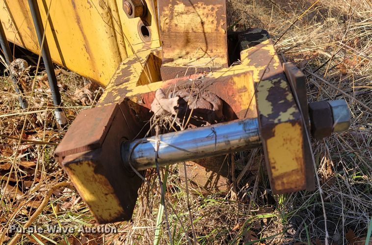 image for item KB9928 1983 Reynolds 10C  scraper