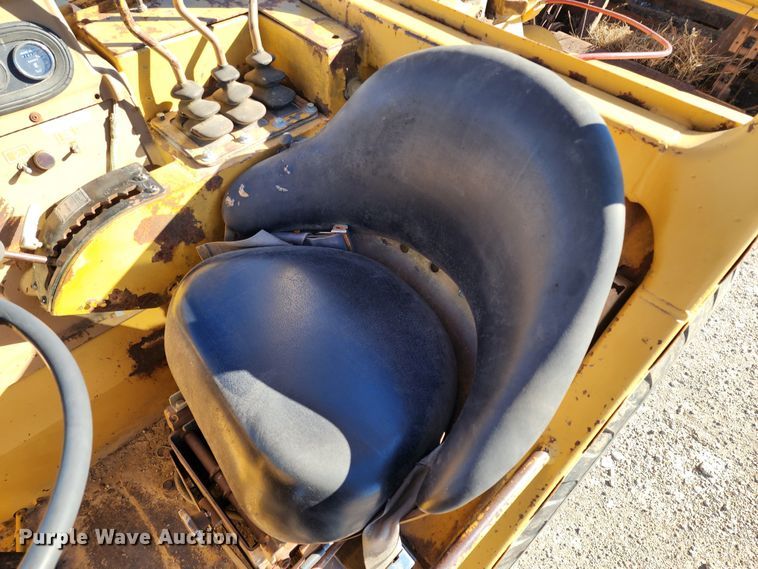 image for item KC9411 1985 Caterpillar 613C  elevating scraper