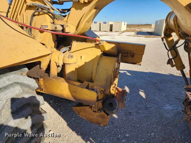 image for item KC9411 1985 Caterpillar 613C  elevating scraper