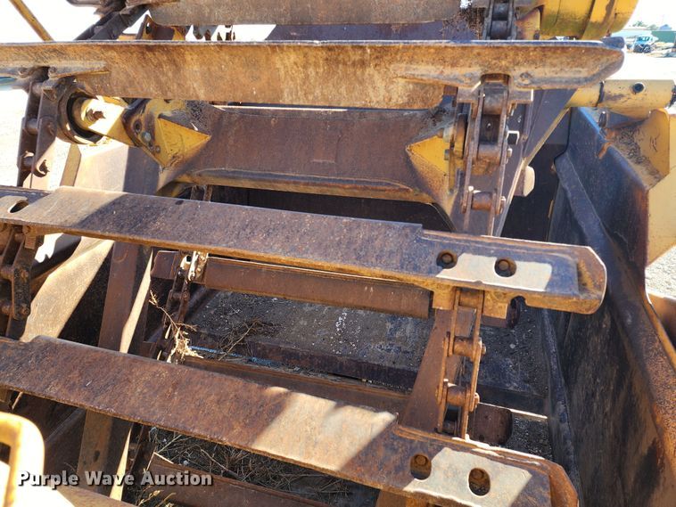 image for item KC9411 1985 Caterpillar 613C  elevating scraper