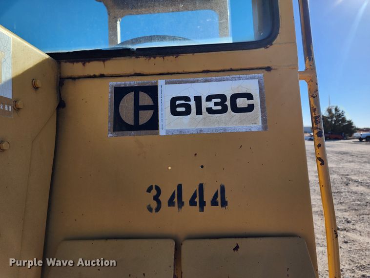 image for item KC9411 1985 Caterpillar 613C  elevating scraper