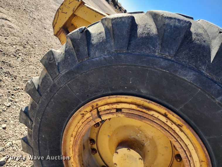 image for item KC9411 1985 Caterpillar 613C  elevating scraper