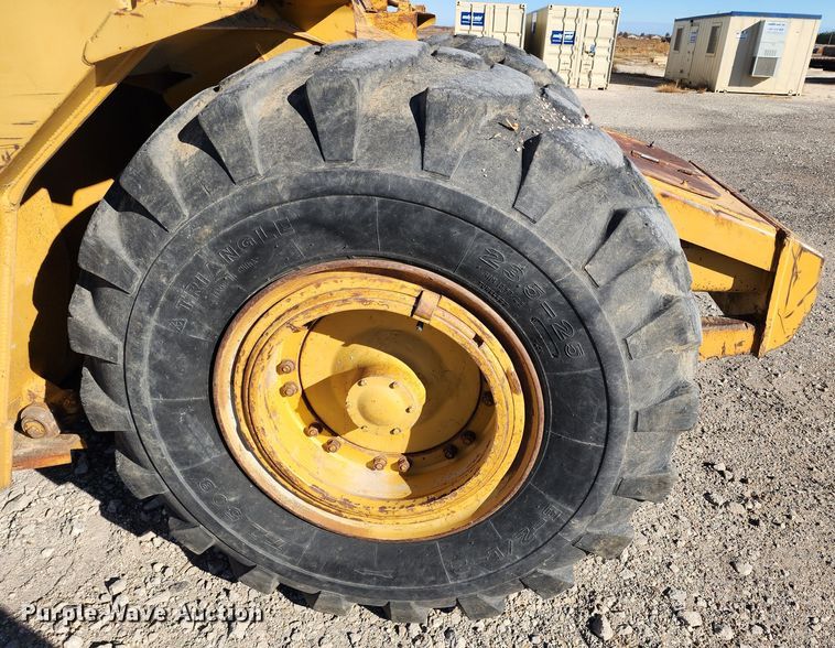 image for item KC9411 1985 Caterpillar 613C  elevating scraper