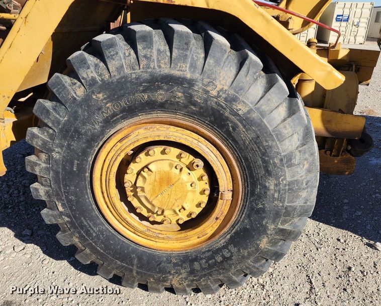 image for item KC9411 1985 Caterpillar 613C  elevating scraper