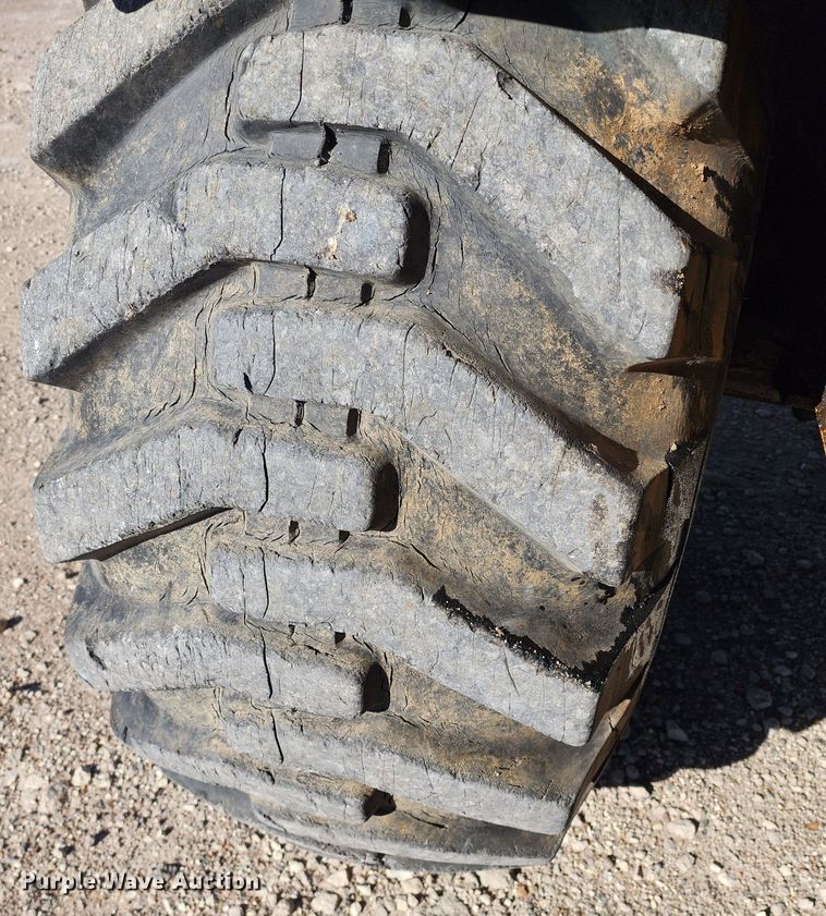 image for item KC9411 1985 Caterpillar 613C  elevating scraper