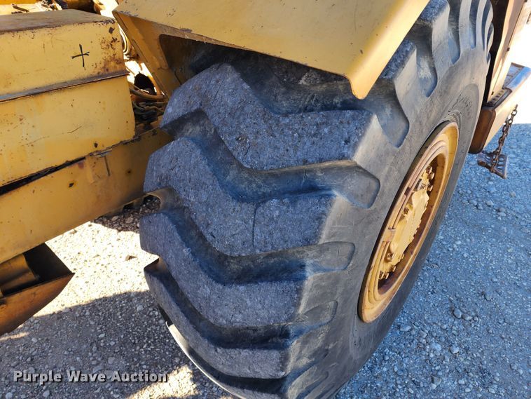image for item KC9411 1985 Caterpillar 613C  elevating scraper