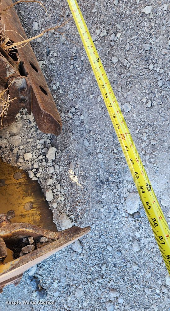 image for item KC9411 1985 Caterpillar 613C  elevating scraper