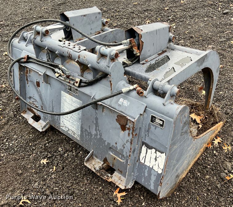 image for item KF9747 Thomas B305  skid steer grapple bucket