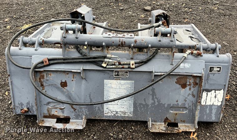 image for item KF9747 Thomas B305  skid steer grapple bucket
