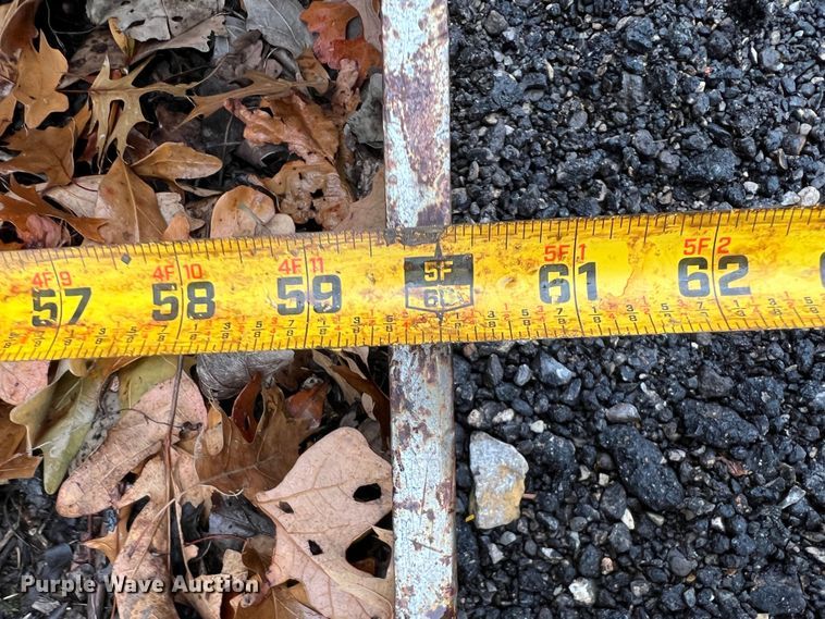 image for item KF9747 Thomas B305  skid steer grapple bucket