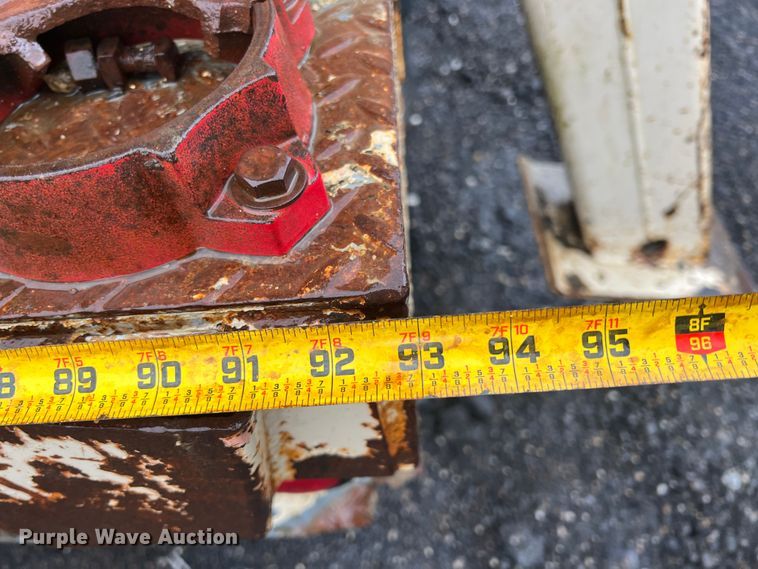 image for item KF9756 1990 International 4700  crew cab bucket truck