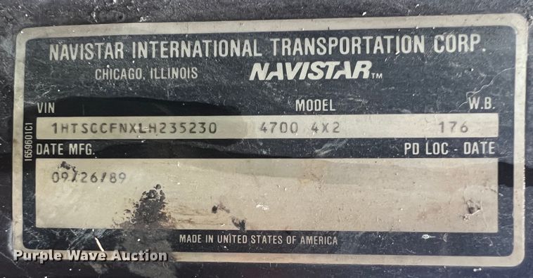 image for item KF9756 1990 International 4700  crew cab bucket truck