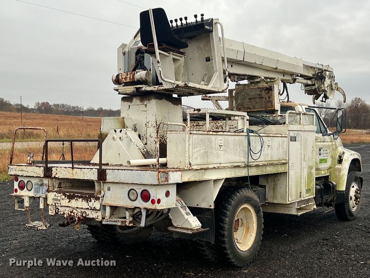 image for item KF9759 1997 Ford F800  digger derrick truck