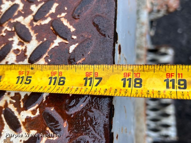 image for item KF9759 1997 Ford F800  digger derrick truck