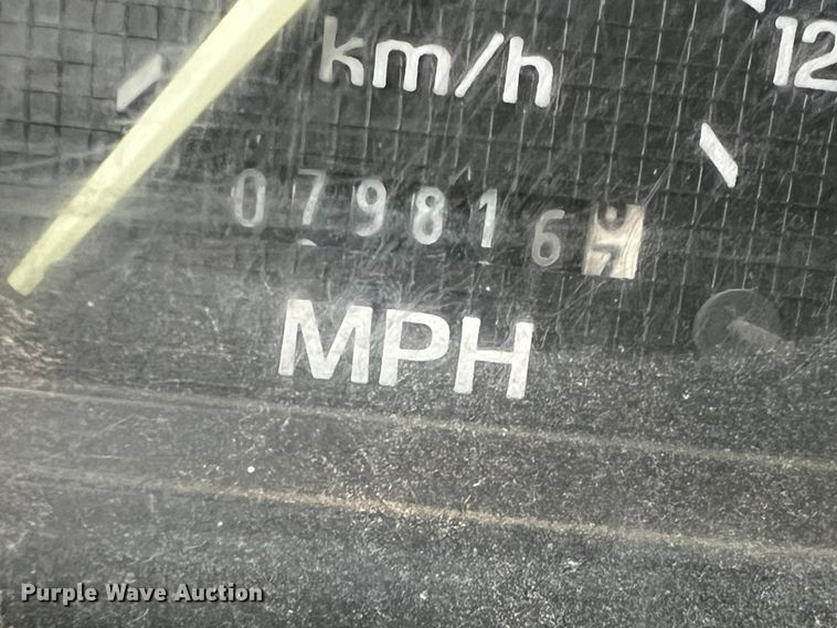 image for item KF9759 1997 Ford F800  digger derrick truck