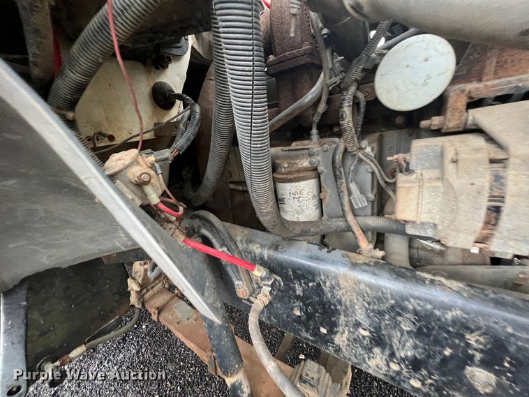 image for item KF9759 1997 Ford F800  digger derrick truck